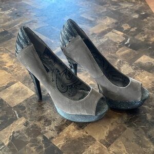 Dollhouse Gray and Black Peep-Toe Heels